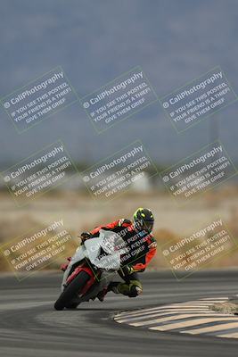 media/Nov-15-2025-Race Pace (Sat) [[8de605a2d8]]/Non Verified Riders (1st 20 Minutes)/Turn 4 (1010am)/